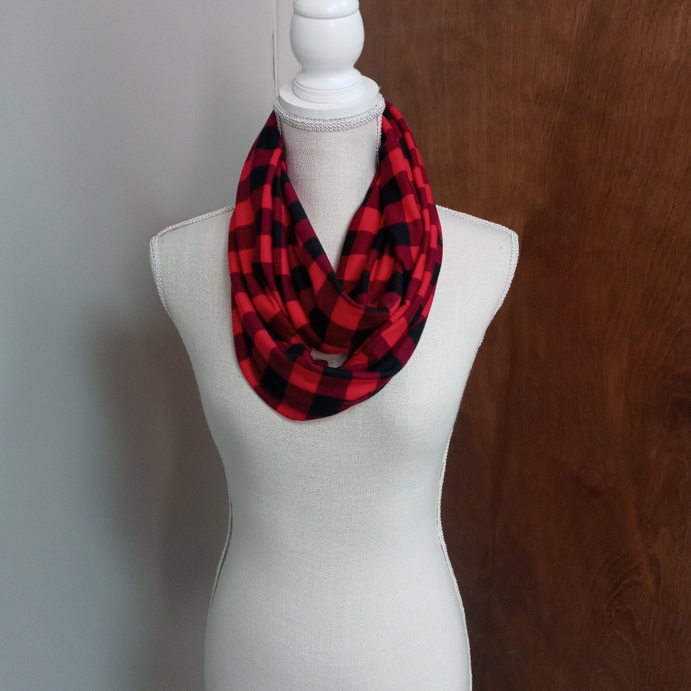 Red buffalo plaid knit infinity scarf